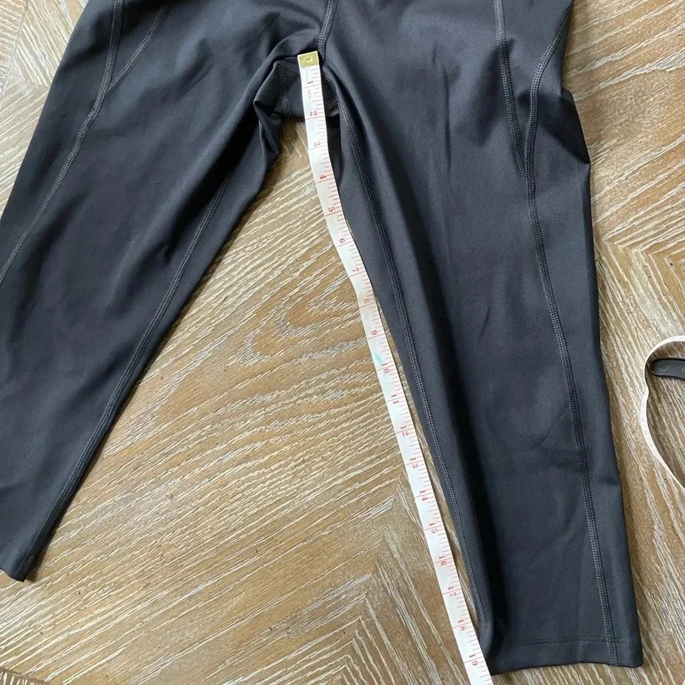 NWT Girlfriend Collective Compressive High Waisted Capri Legging in Black Size S - Picture 5 of 7